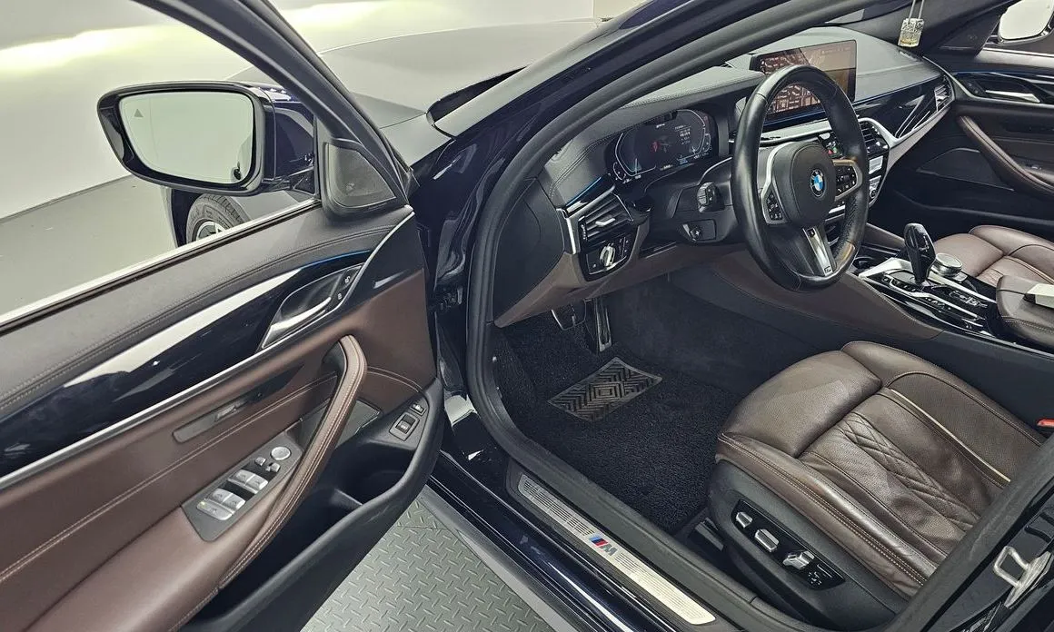 BMW 5-Series 2021 из KR, фото 10