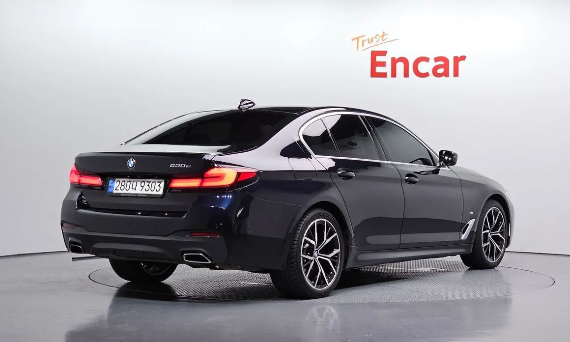BMW 5-Series 2021 из KR, фото 8