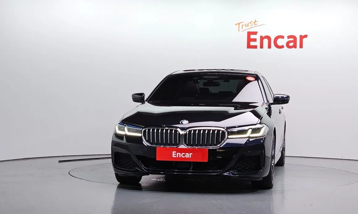 BMW 5-Series 2021 из KR, фото 2