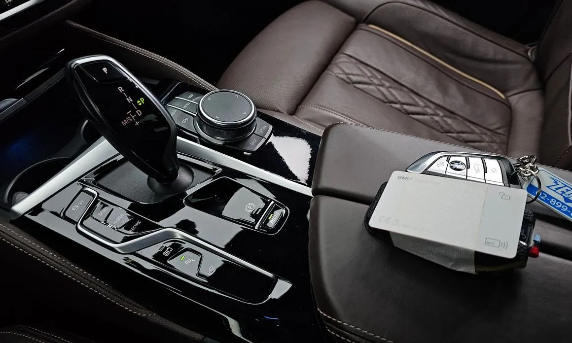 BMW 5-Series 2021 из KR, фото 9