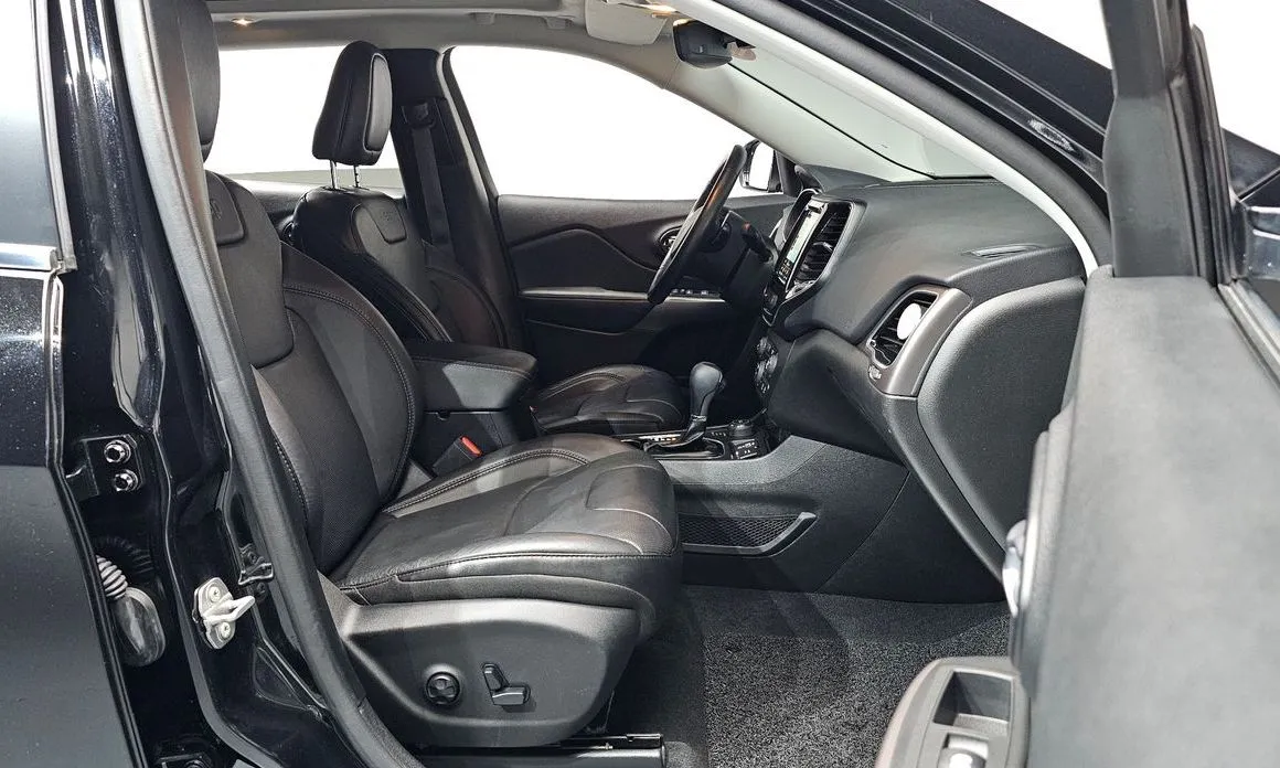 Jeep Cherokee 2021 из KR, фото 6