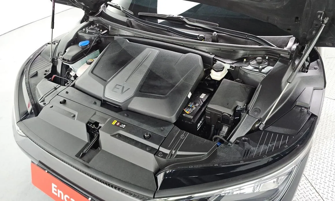 Kia EV6 — фото 9