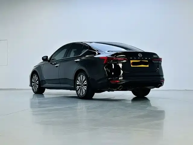 Nissan Teana — фото 2