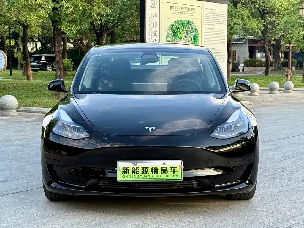 Tesla Model 3 — фото 8