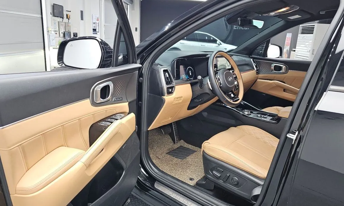Kia Sorento — фото 9