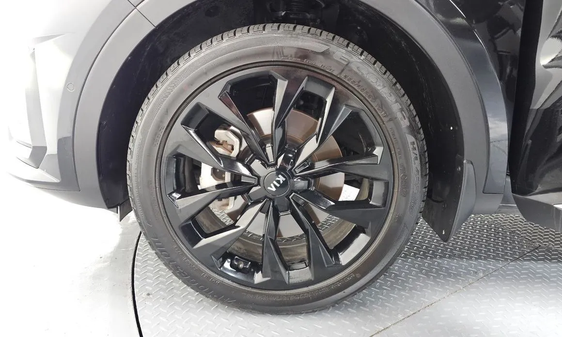 Kia Sorento — фото 5