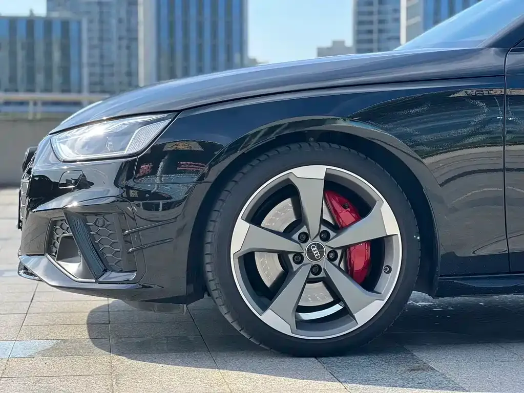 Audi S4 — фото 6