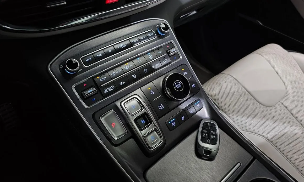 Hyundai Santafe — фото 8