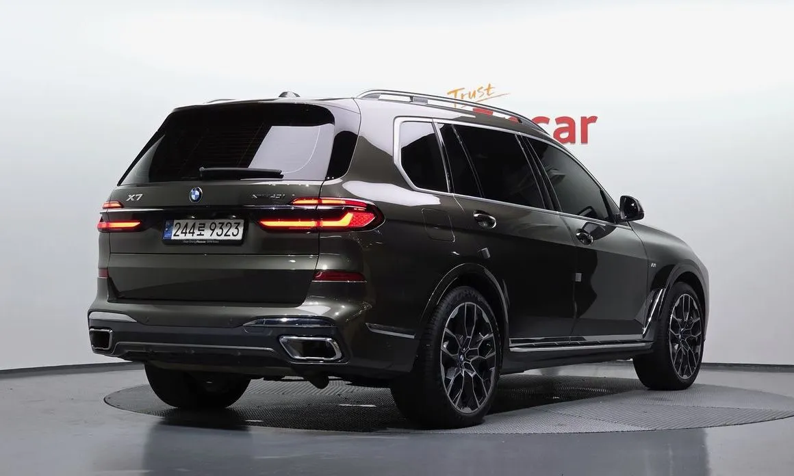 BMW X7 — фото 3