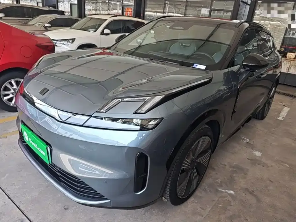 Lynk & Co 08 EM-P — фото 6