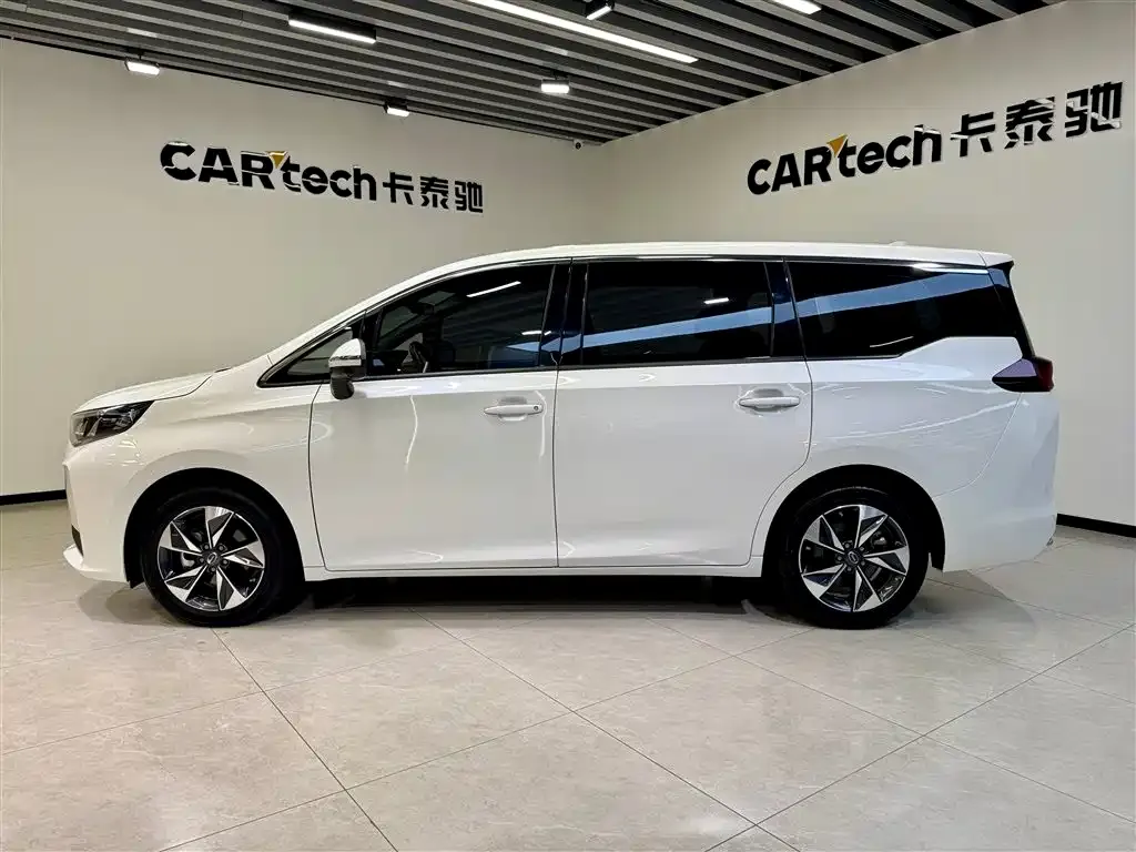 GAC Motor Trumpchi M6 — фото 2