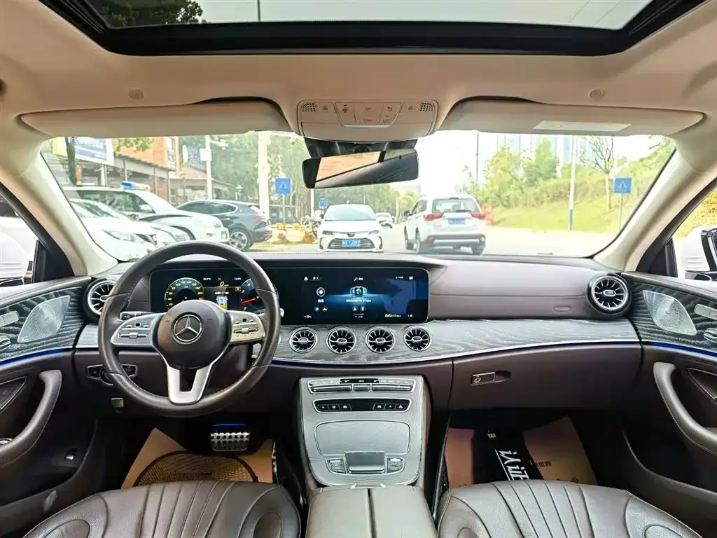 Mercedes-Benz CLS — фото 6