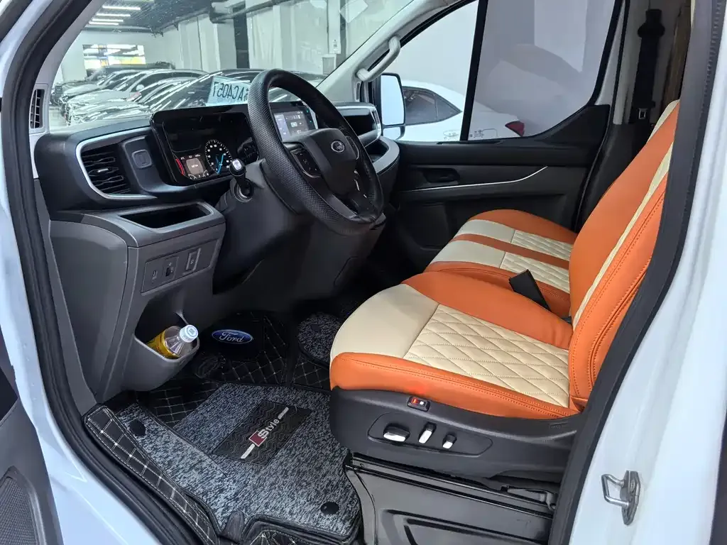 Ford Transit 2023 из CN, фото 5