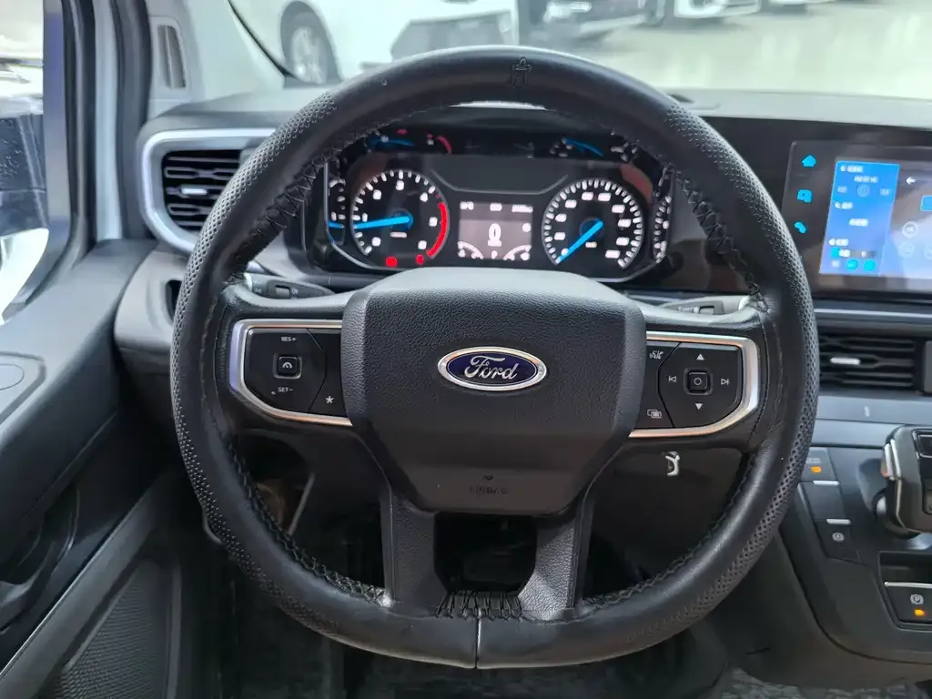 Ford Transit 2023 из CN, фото 6