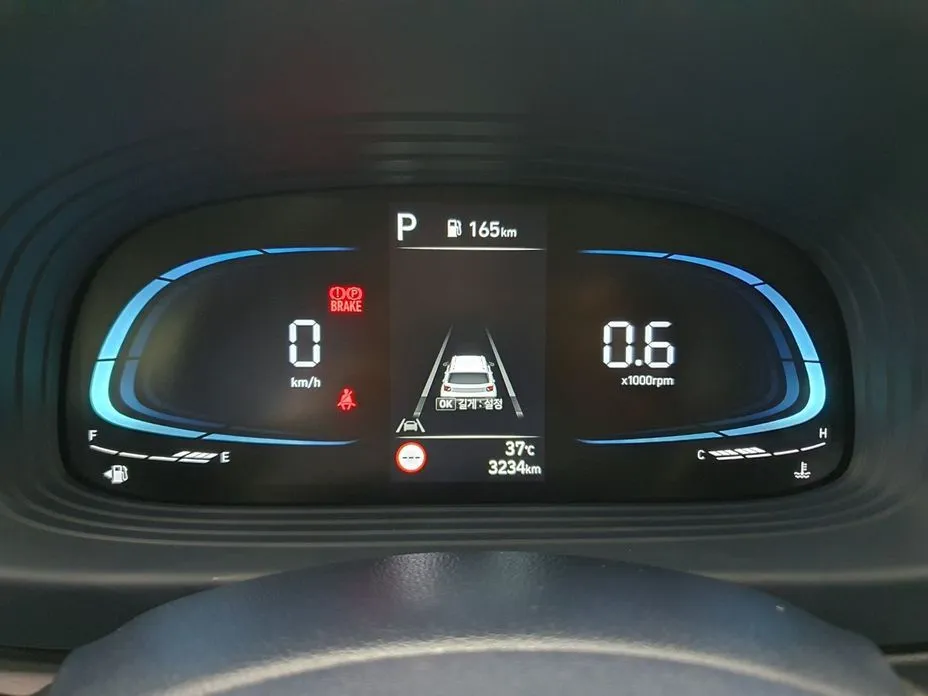 Hyundai Venue — фото 2