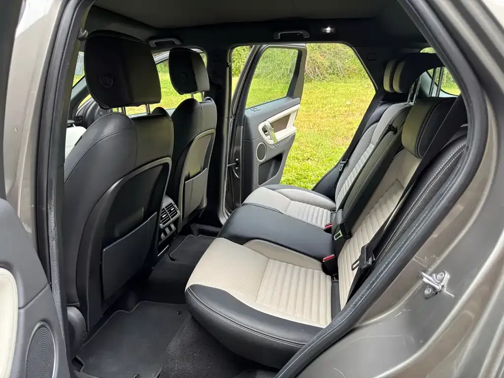 Land Rover Discovery Sport Hybrid — фото 4