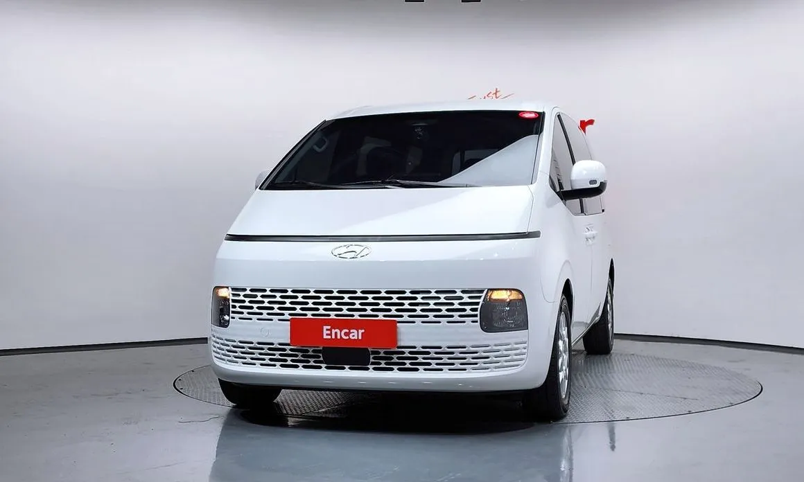 Hyundai Staria — фото 2