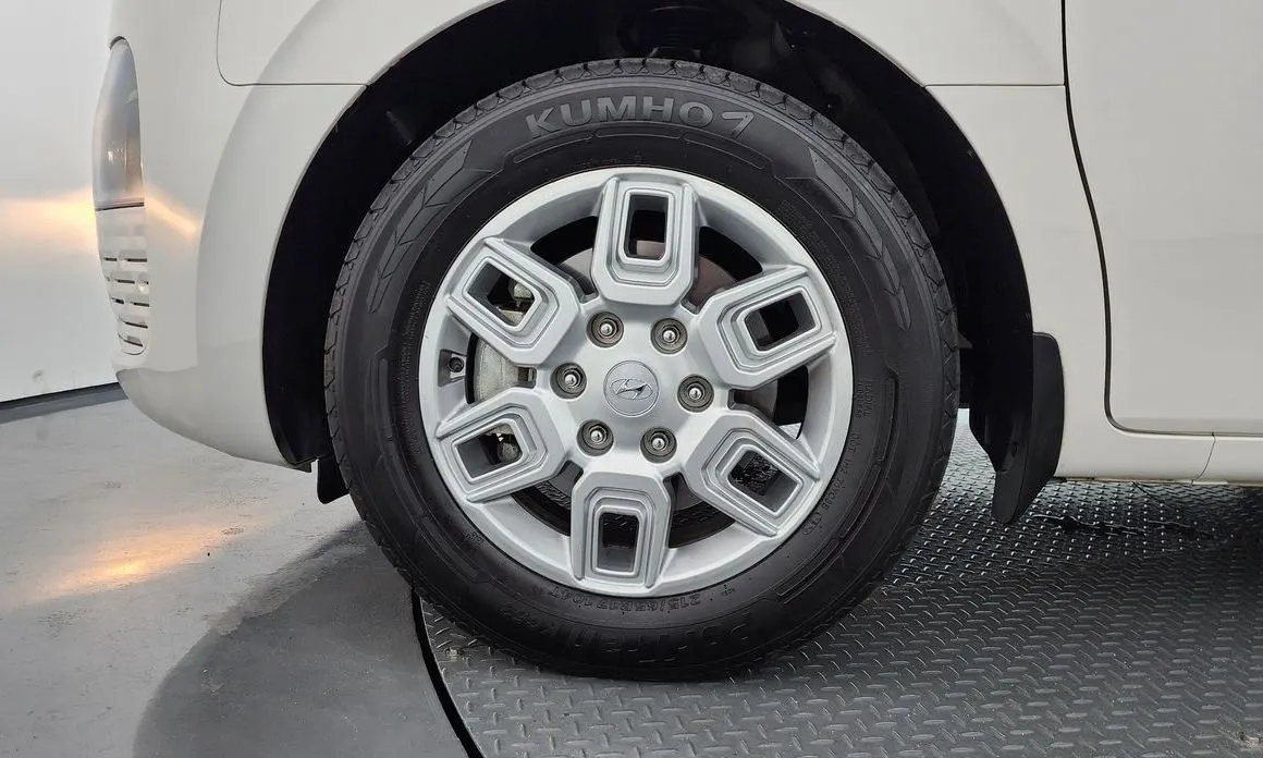 Hyundai Staria — фото 4