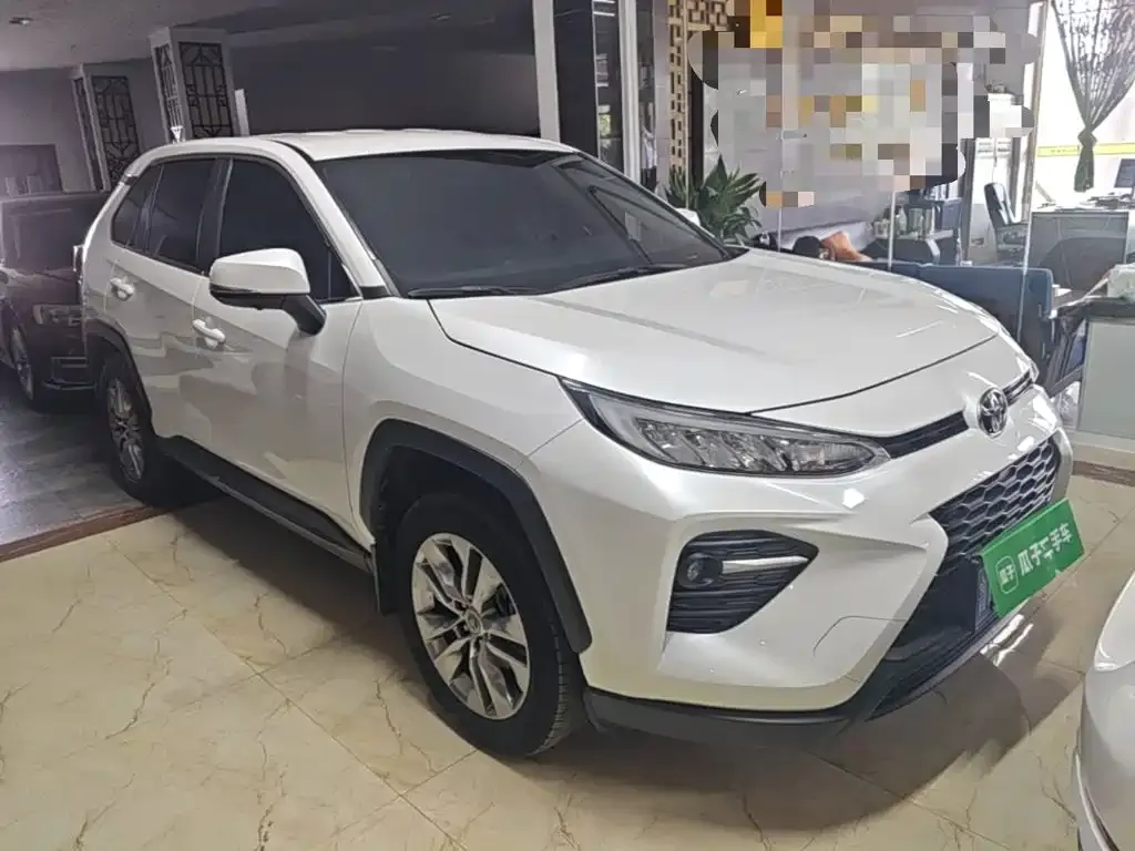 Toyota Wildlander — фото 10