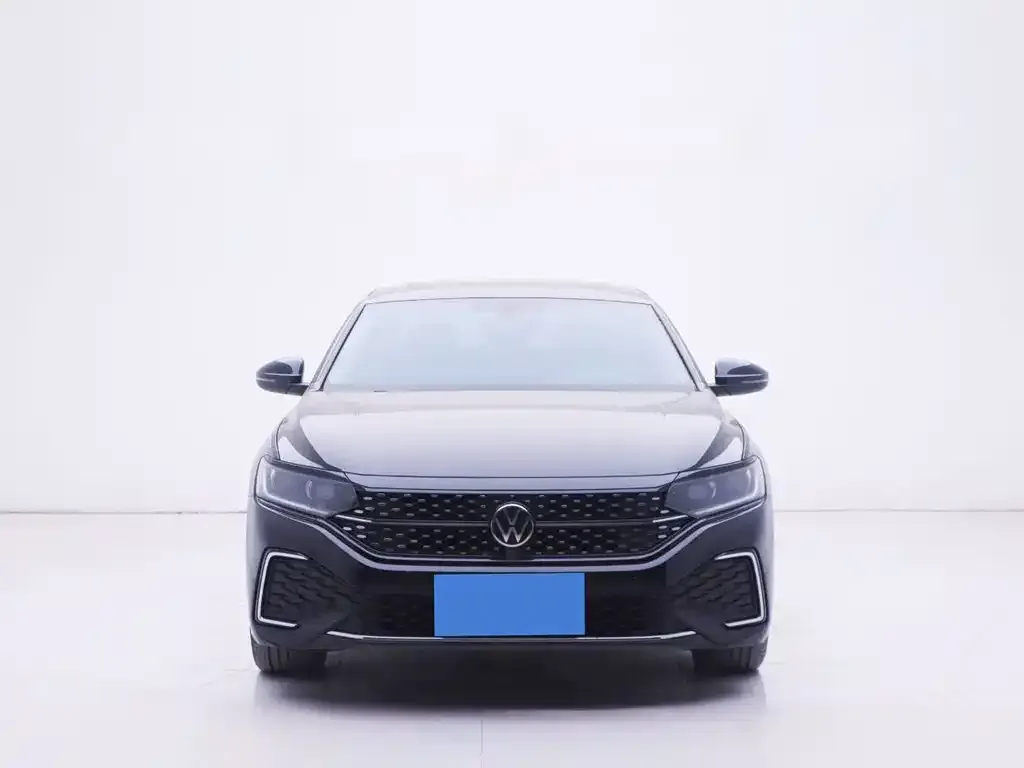 Volkswagen Passat — фото 4