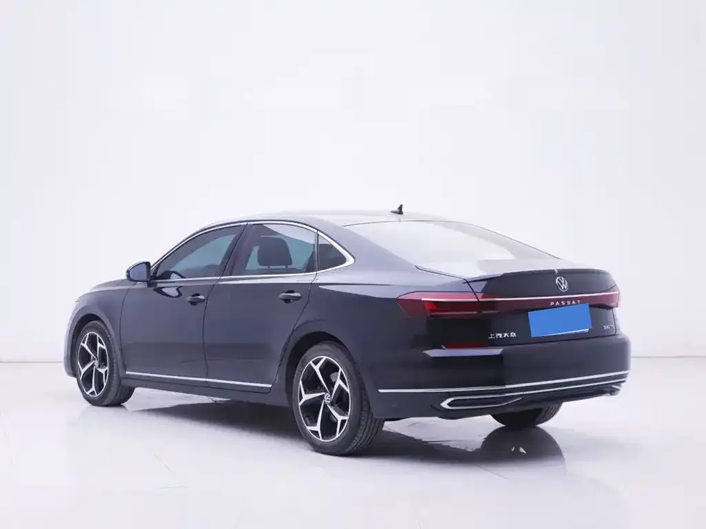 Volkswagen Passat — фото 3