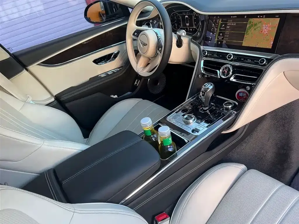 Bentley Flying Spur — фото 4