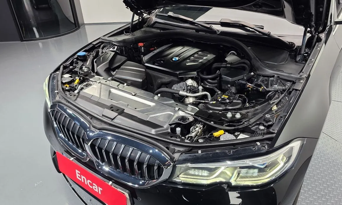 BMW 3-Series 2022 из KR, фото 9