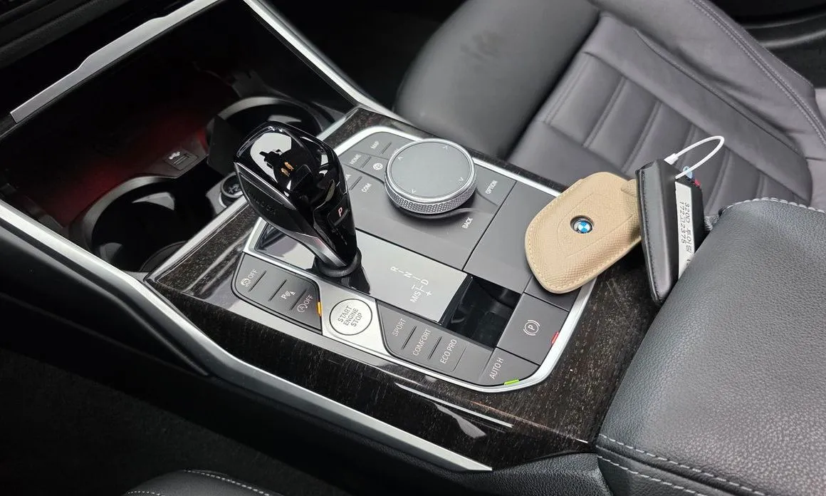 BMW 3-Series 2022 из KR, фото 6