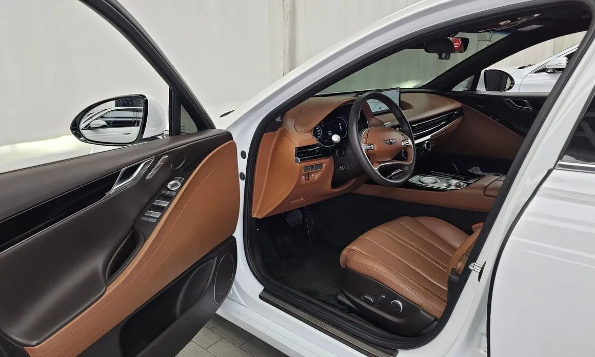 Genesis G80 — фото 10