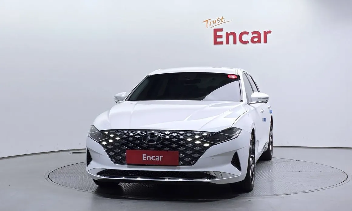 Hyundai Grandeur — фото 2