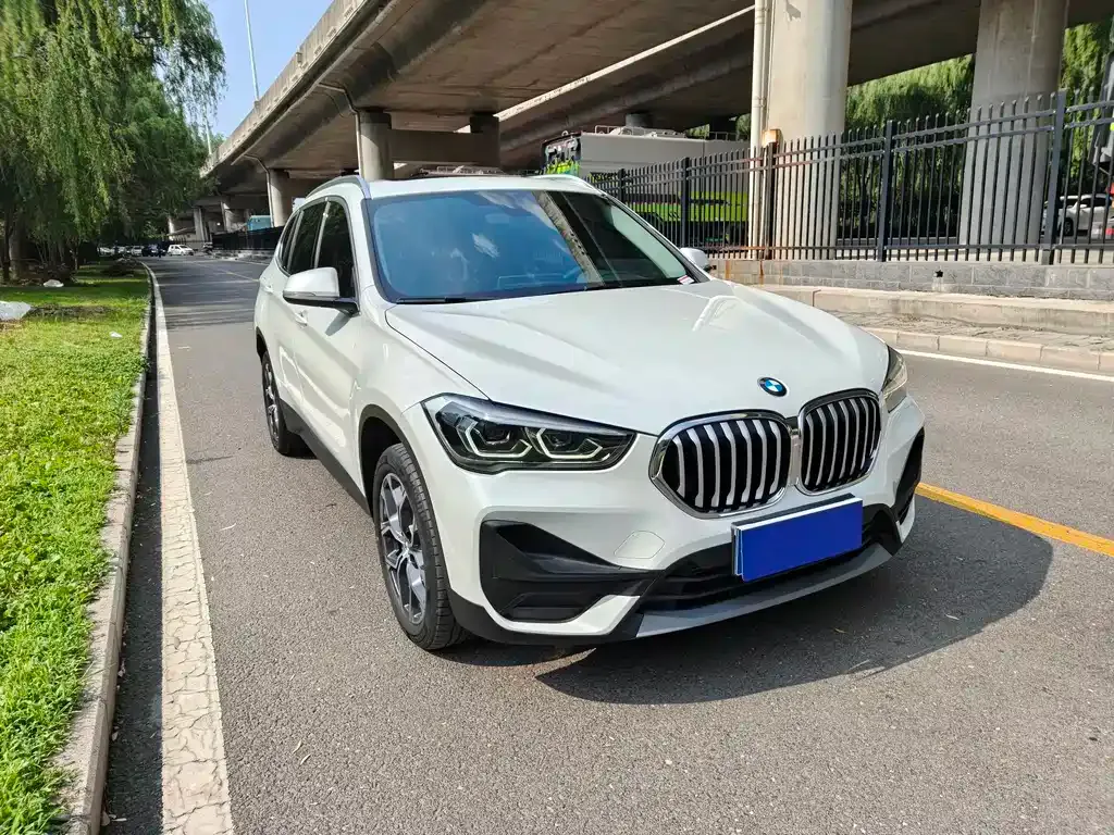 BMW X1 — фото 3