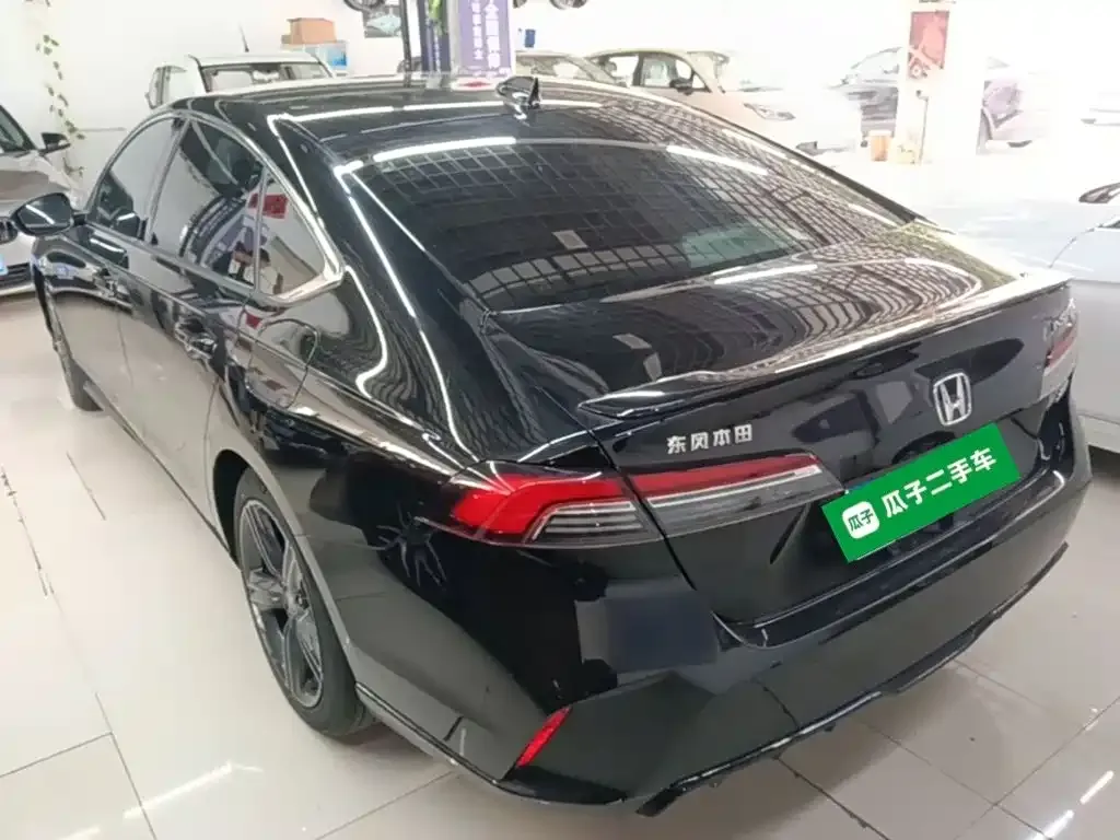 Honda Inspire — фото 6