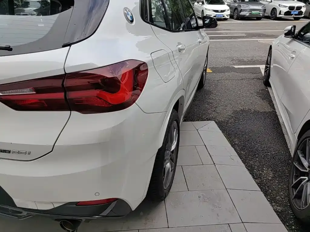 BMW X2 — фото 7