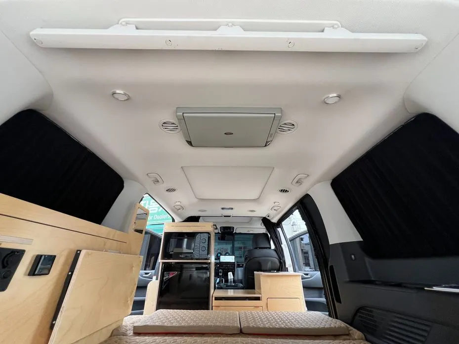 Hyundai Staria — фото 2