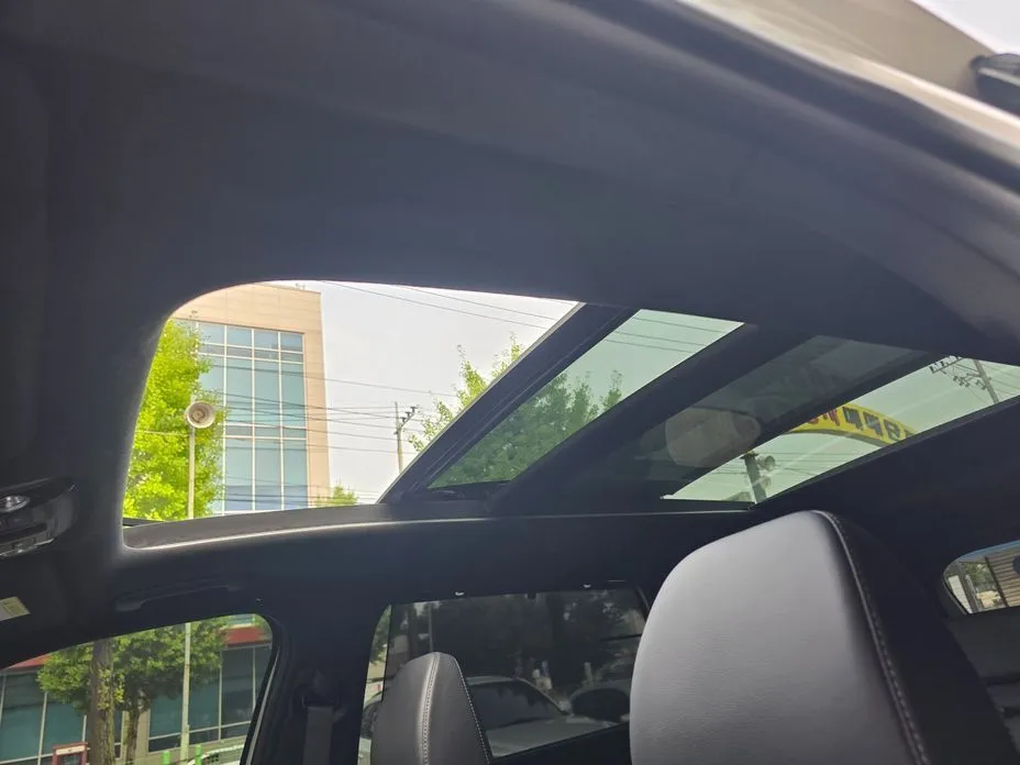 Kia Sorento — фото 9