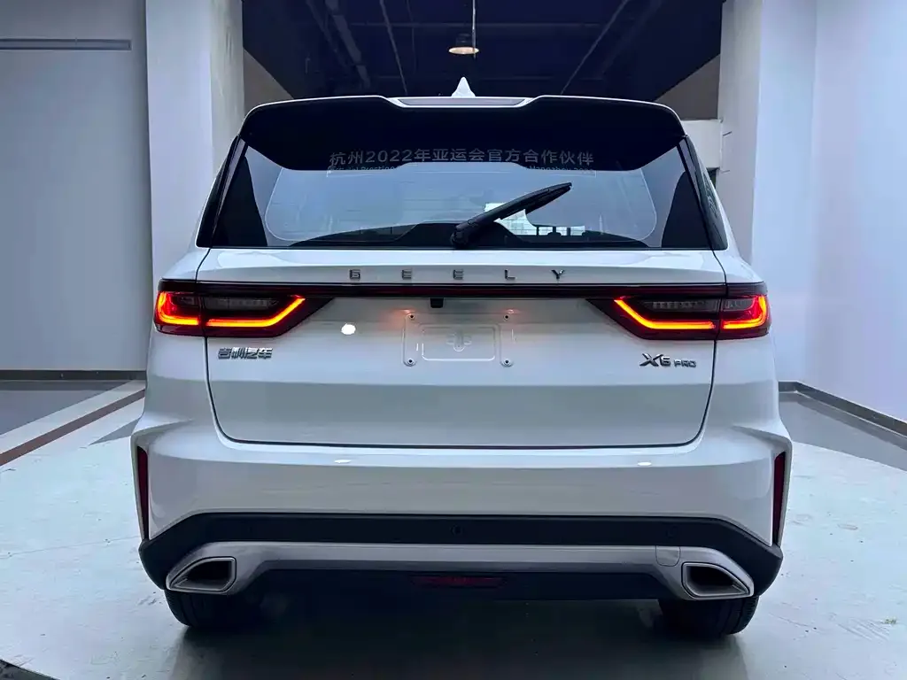 Geely Vision X6 — фото 10