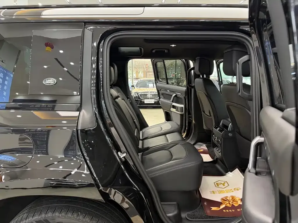 Land Rover Defender — фото 4