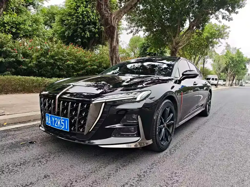 Hongqi H6 — фото 1