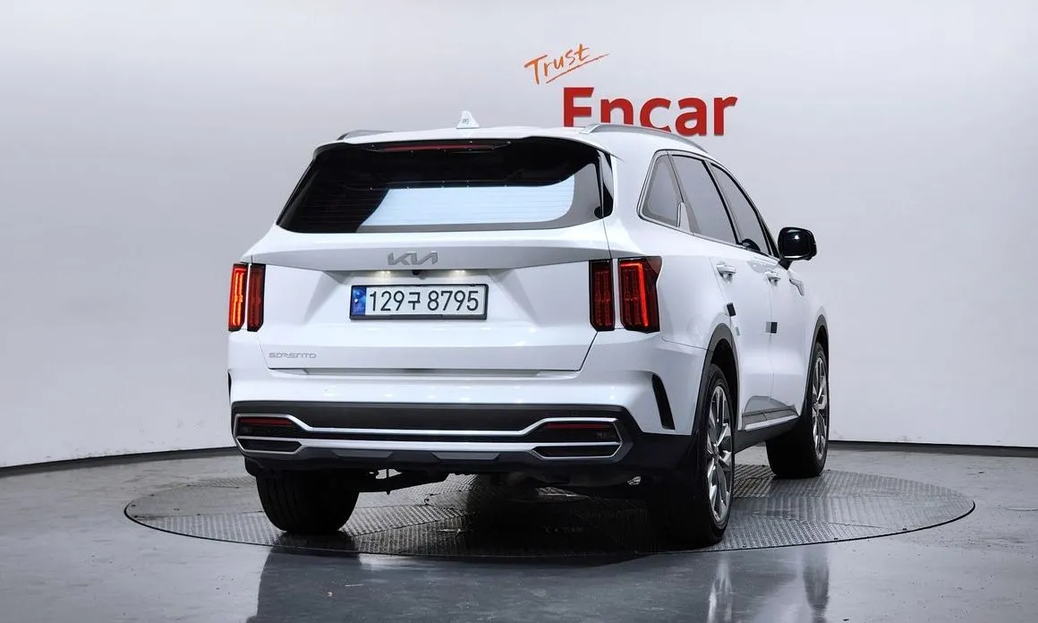 Kia Sorento — фото 3