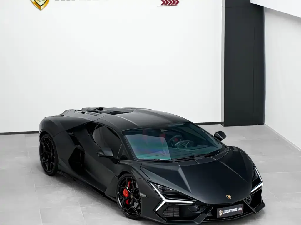 Lamborghini Revuelto — фото 7