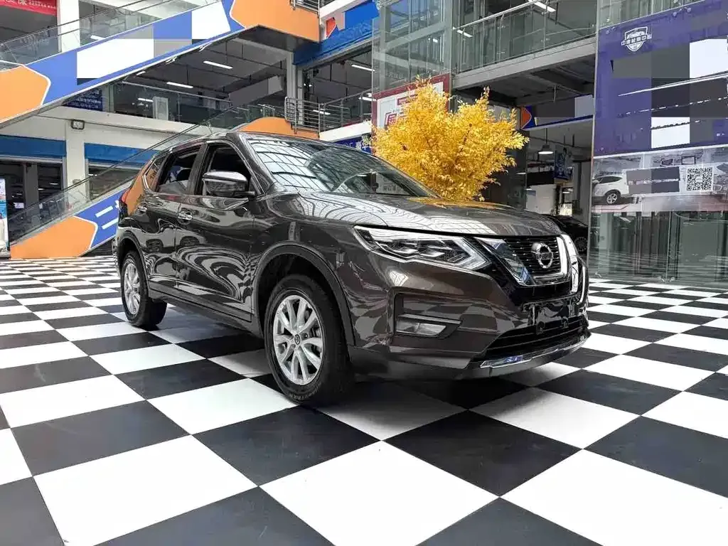 Nissan X-Trail — фото 9
