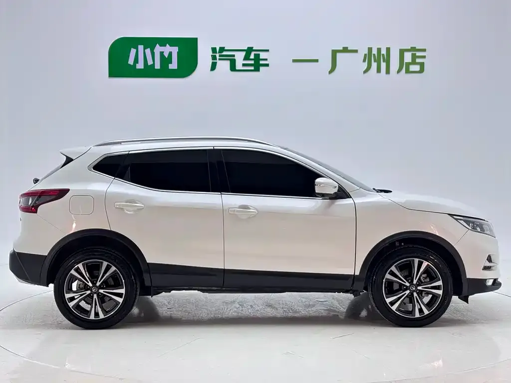 Nissan Qashqai — фото 4