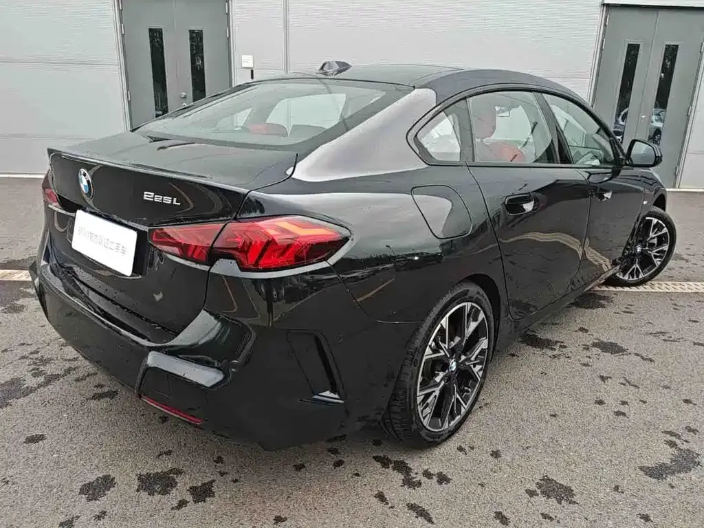 BMW 2 Series 2025 из CN, фото 9