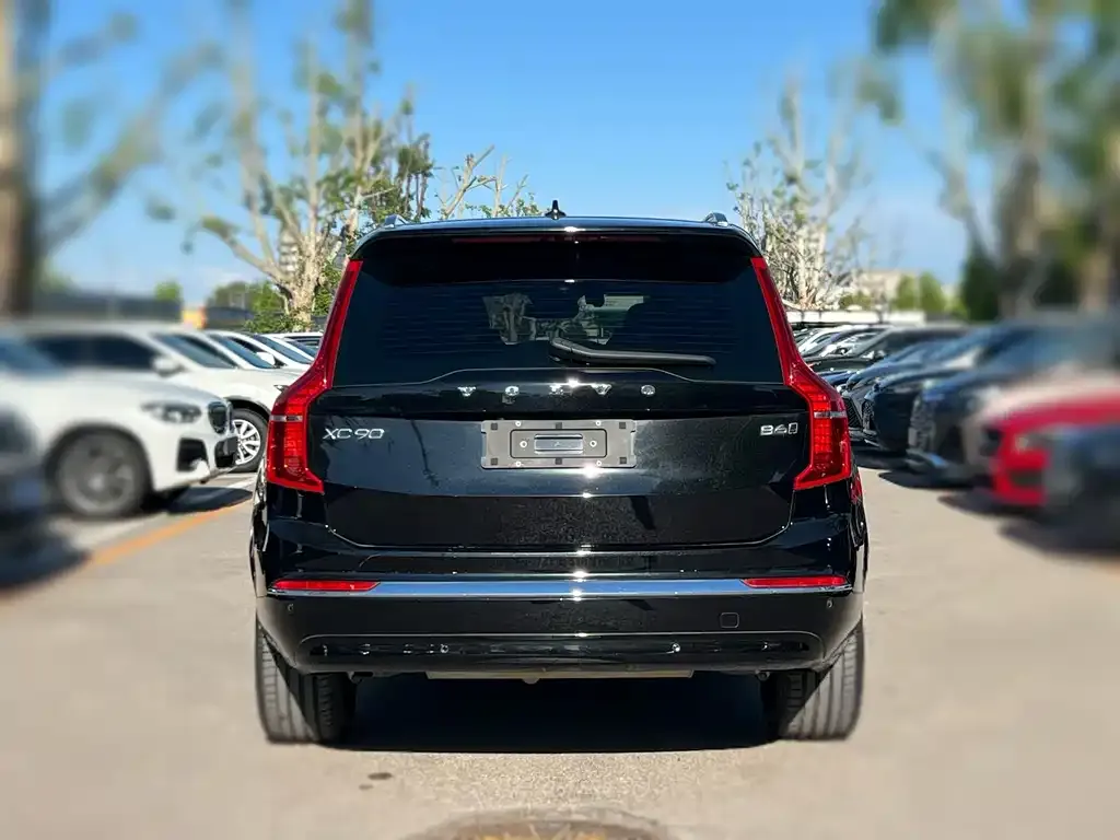 Volvo XC90 — фото 3