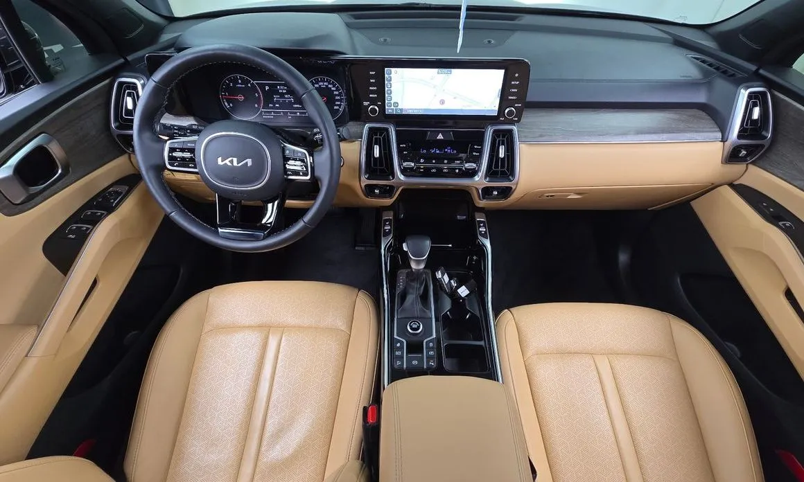 Kia Sorento — фото 8