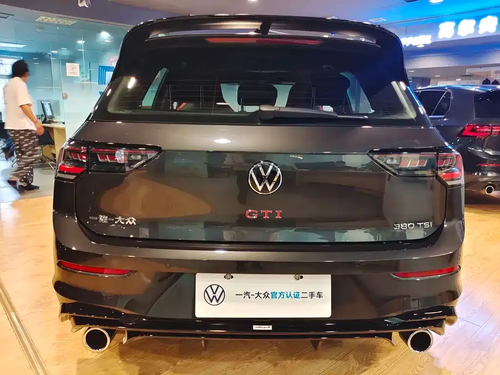Volkswagen Golf GTI — фото 2