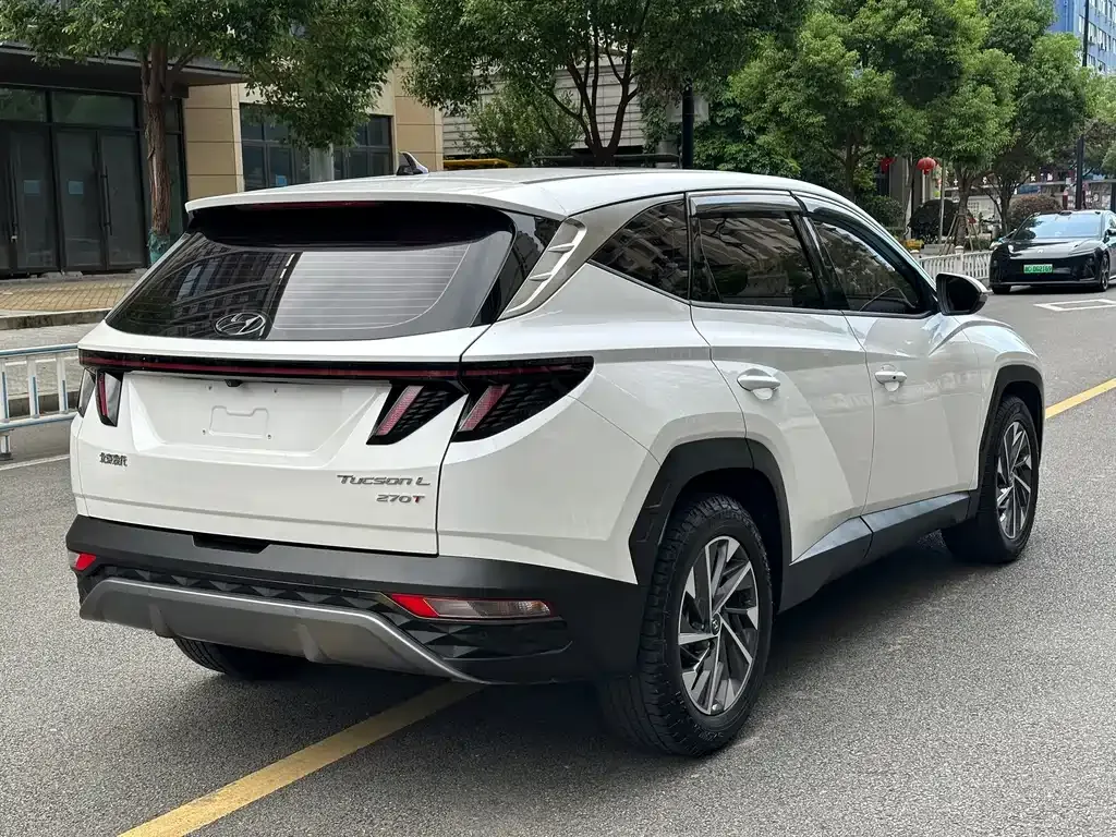 Hyundai Tucson — фото 8