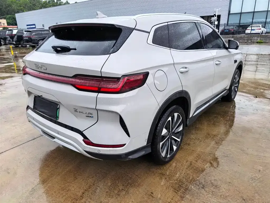 BYD PLUS New Energy — фото 7