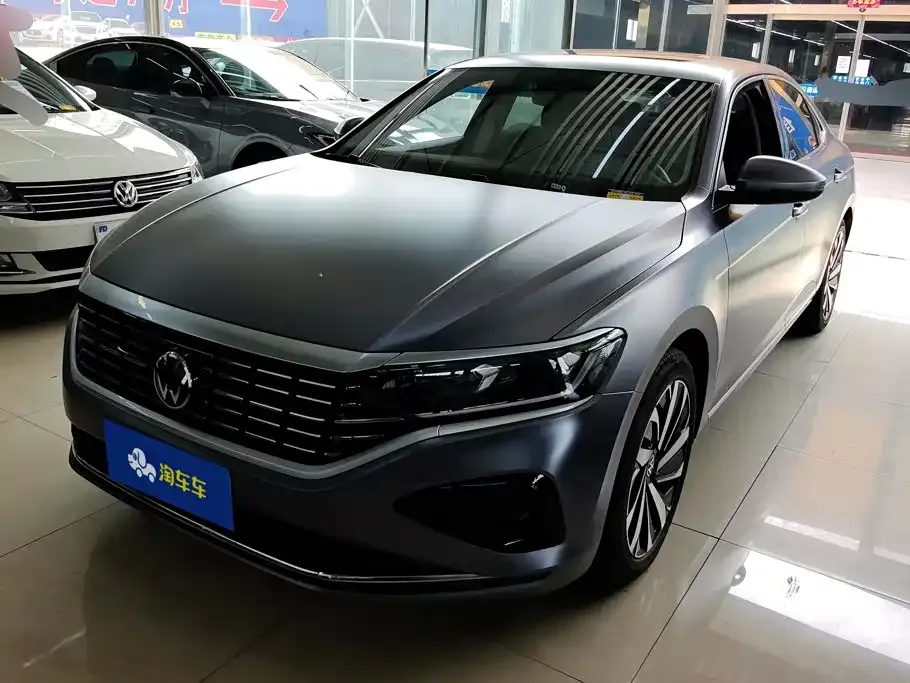 Volkswagen Passat — фото 1