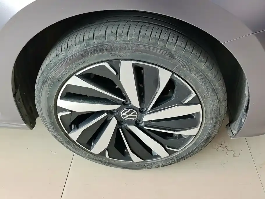 Volkswagen Passat — фото 8